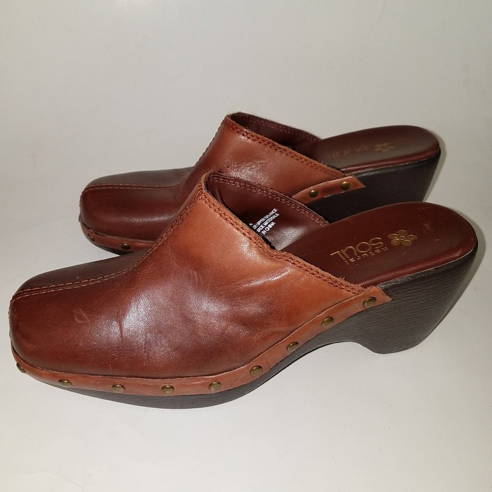 Natural Soul Brown Helga Clogs Heel Studded 7.5